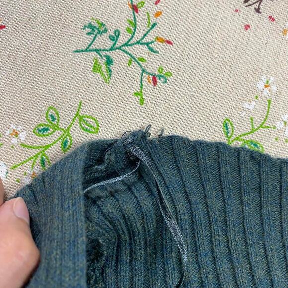 Cotton Cashmere Sweetheart Ribbed Knit Sweater Top Sea Moss XS Preppy Coquette - Picture 7 of 11